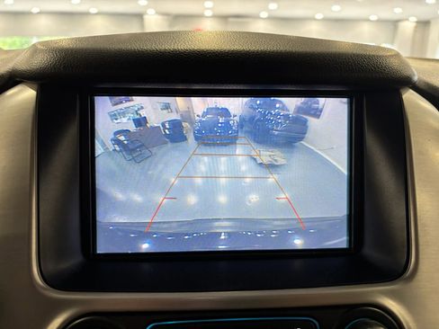 Used 2019 GMC Yukon SLT w/ Open Road Package RWD image 37