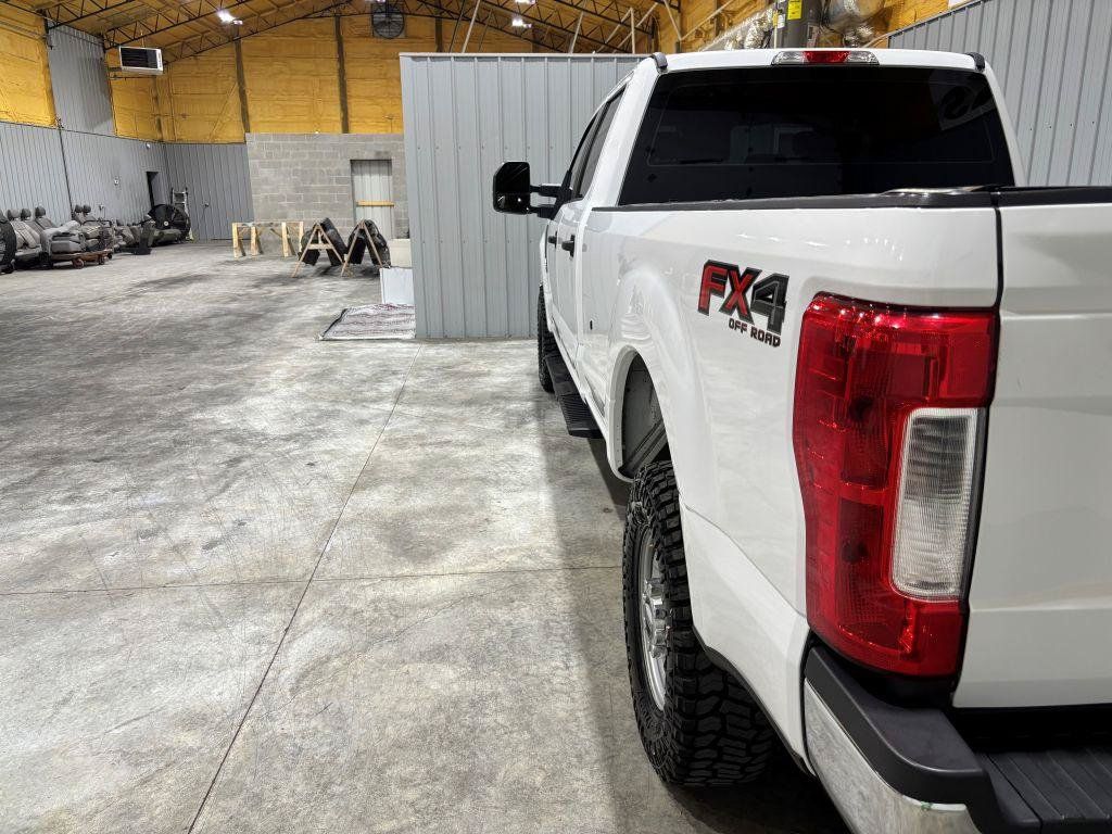 Used 2019 Ford F250 XL w/ Power Equipment Group AWD/4WD image 9