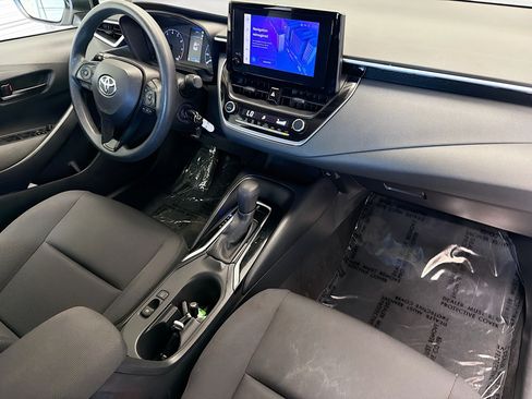 Used 2023 Toyota Corolla LE FWD image 12