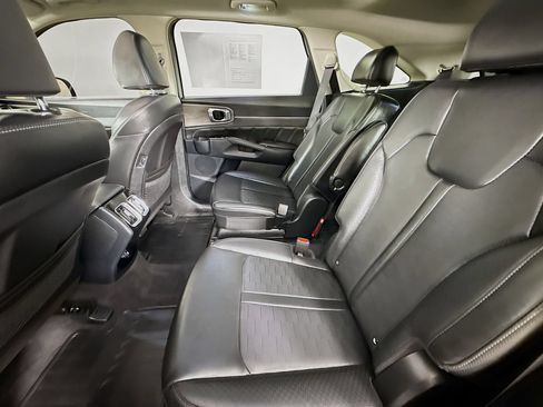 Used 2025 Kia Sorento EX AWD/4WD image 26