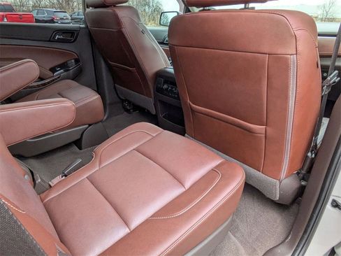 Used 2020 Chevrolet Tahoe Premier w/ Premier 6.2L Value Package image 34