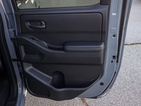 New 2026 Nissan Frontier SV image 18