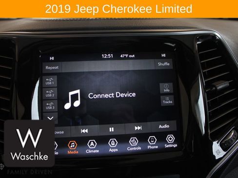 Used 2019 Jeep Cherokee Limited AWD/4WD image 45