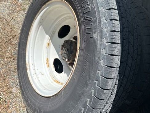 Used 2017 Ford E-350 and Econoline 350 XL w/ Power Windows & Locks Group image 8