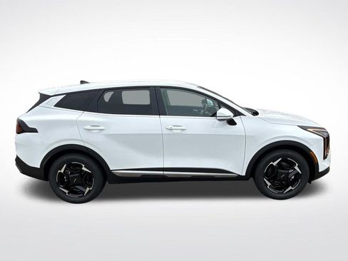 Used 2026 Kia Sportage EX FWD image 10