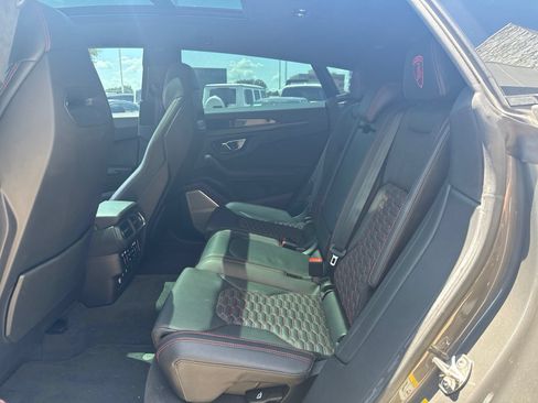 Used 2021 Lamborghini Urus AWD/4WD image 6