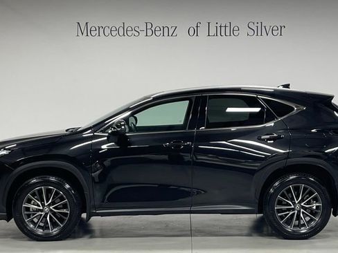 Used 2024 Lexus NX 350 AWD image 2