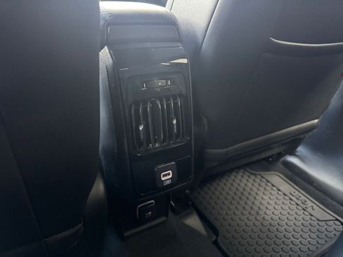 Used 2025 Jeep Compass Trailhawk image 22