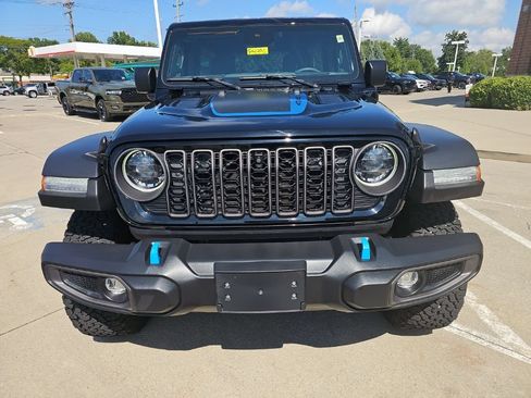 Certified 2024 Jeep Wrangler Unlimited Rubicon 4xe w/ Technology Group AWD/4WD image 8