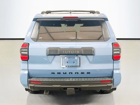 Used 2025 Toyota 4Runner SR5 RWD image 5