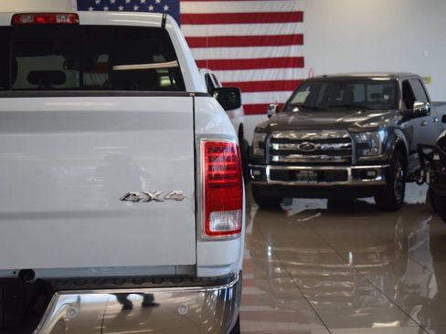 Used 2016 RAM 2500 Laramie AWD/4WD image 24