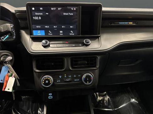 Used 2023 Ford Maverick XL image 7