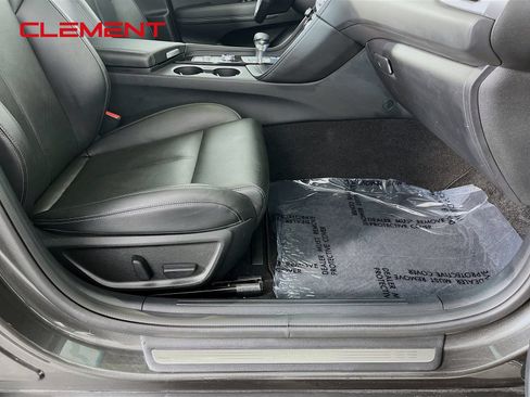 Used 2025 Genesis G70 2.5T RWD image 34