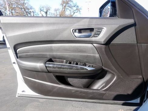 Used 2020 Acura TLX image 22