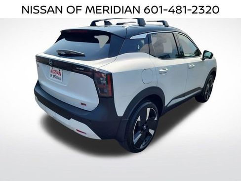New 2026 Nissan Kicks SR w/ Cold Weather Package FWD image 5
