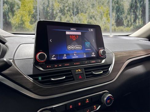 Used 2023 Nissan Altima 2.5 SV image 15