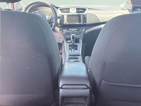 Used 2019 Nissan Sentra SV FWD image 26