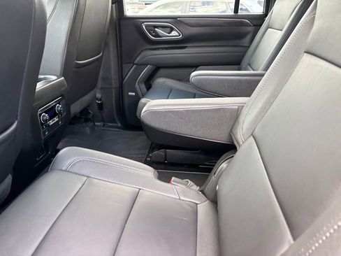 Used 2024 Chevrolet Suburban Z71 w/ Luxury Package AWD/4WD image 25