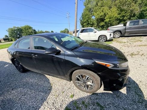 Used 2024 Kia Forte LXS w/ LXS Technology Package FWD image 7