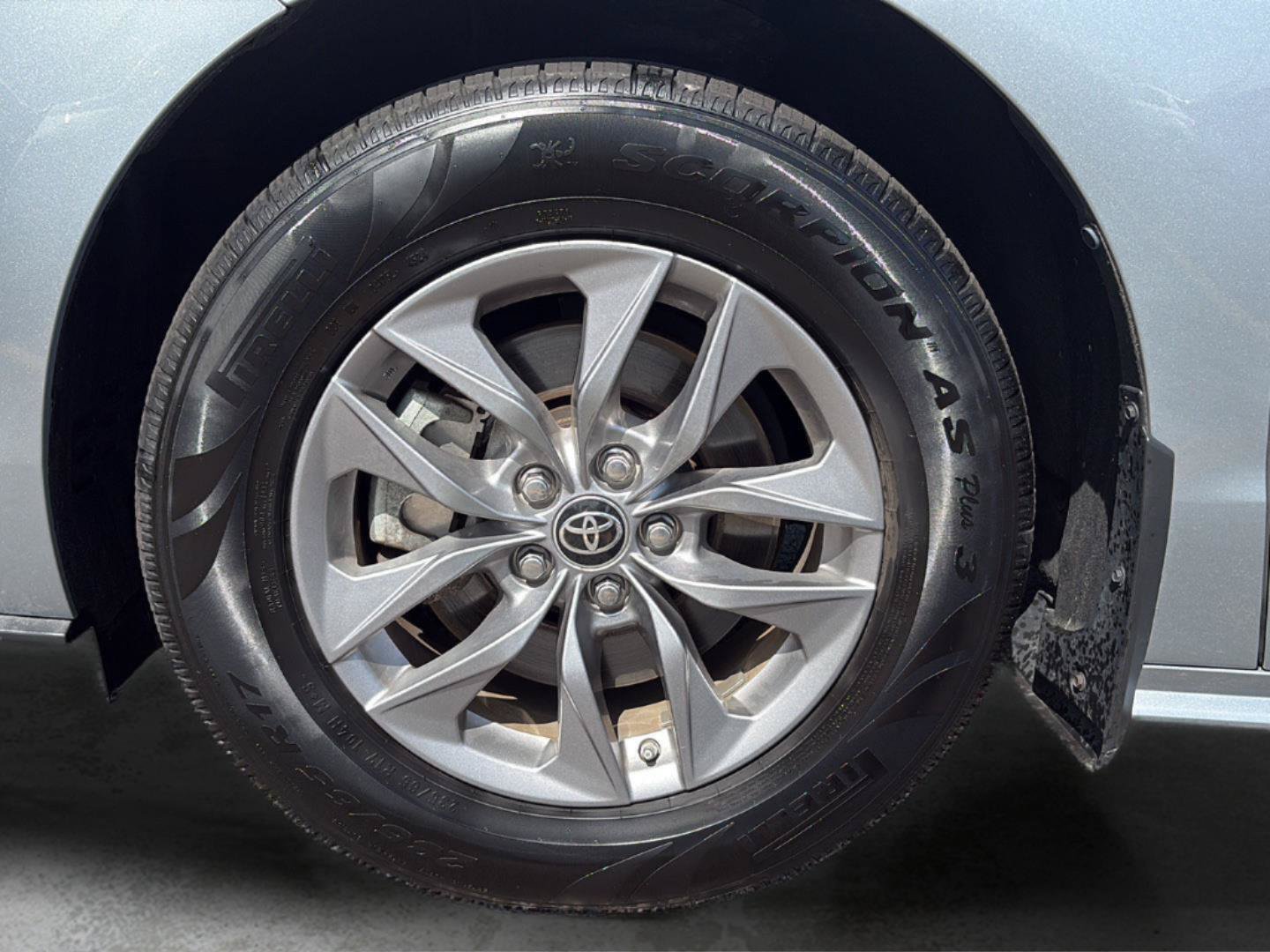 Used 2022 Toyota Sienna LE AWD/4WD image 21