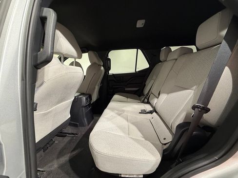 Certified 2025 Toyota 4Runner SR5 AWD/4WD image 18