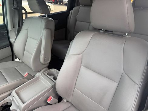 Used 2013 Honda Odyssey Touring image 17
