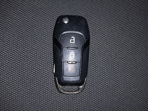 Used 2017 Ford F150 XLT RWD image 32