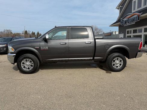 Used 2018 RAM 2500 Laramie image 2