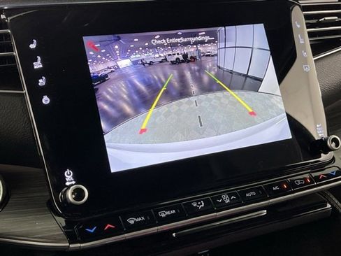 Used 2023 Jeep Wagoneer L Series III w/ Preferred Equipment Group image 37