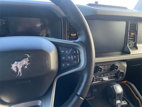 Used 2022 Ford Bronco Badlands image 20