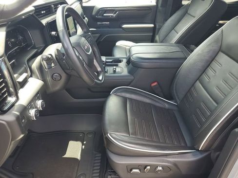 Used 2025 GMC Sierra 1500 AT4X AWD/4WD image 5