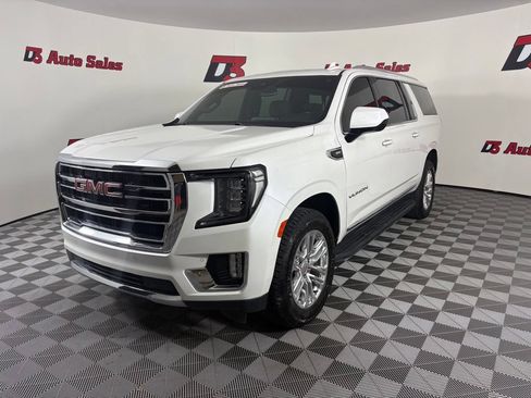 Used 2023 GMC Yukon XL SLT AWD/4WD image 1