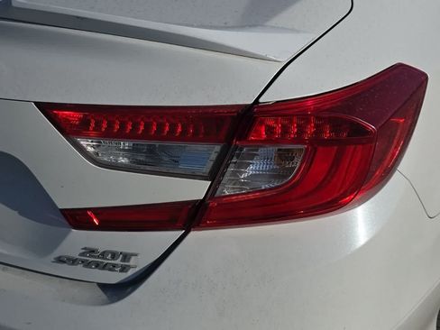 Used 2019 Honda Accord Sport image 13