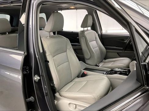 Used 2018 Honda Pilot Elite image 7