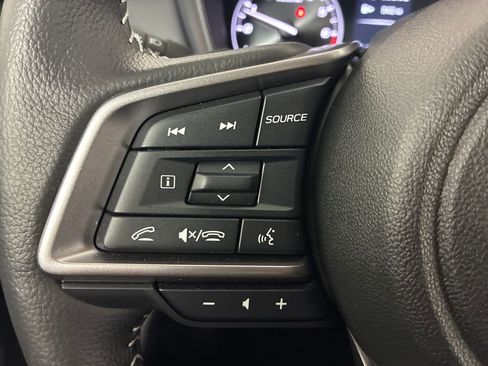 Used 2025 Subaru Outback Limited image 18