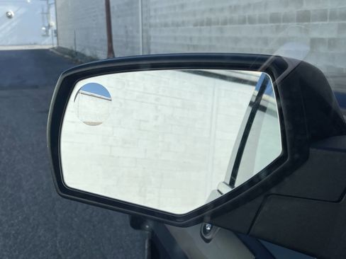 Used 2017 GMC Sierra 1500 SLE image 12