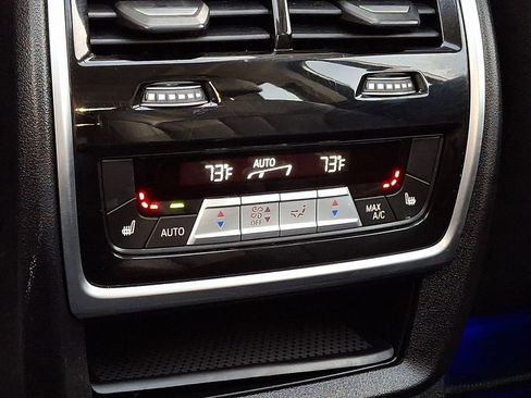 Used 2020 BMW X7 xDrive40i w/ Premium Package image 12