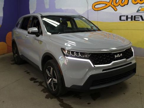 Used 2022 Kia Sorento LX AWD/4WD image 4