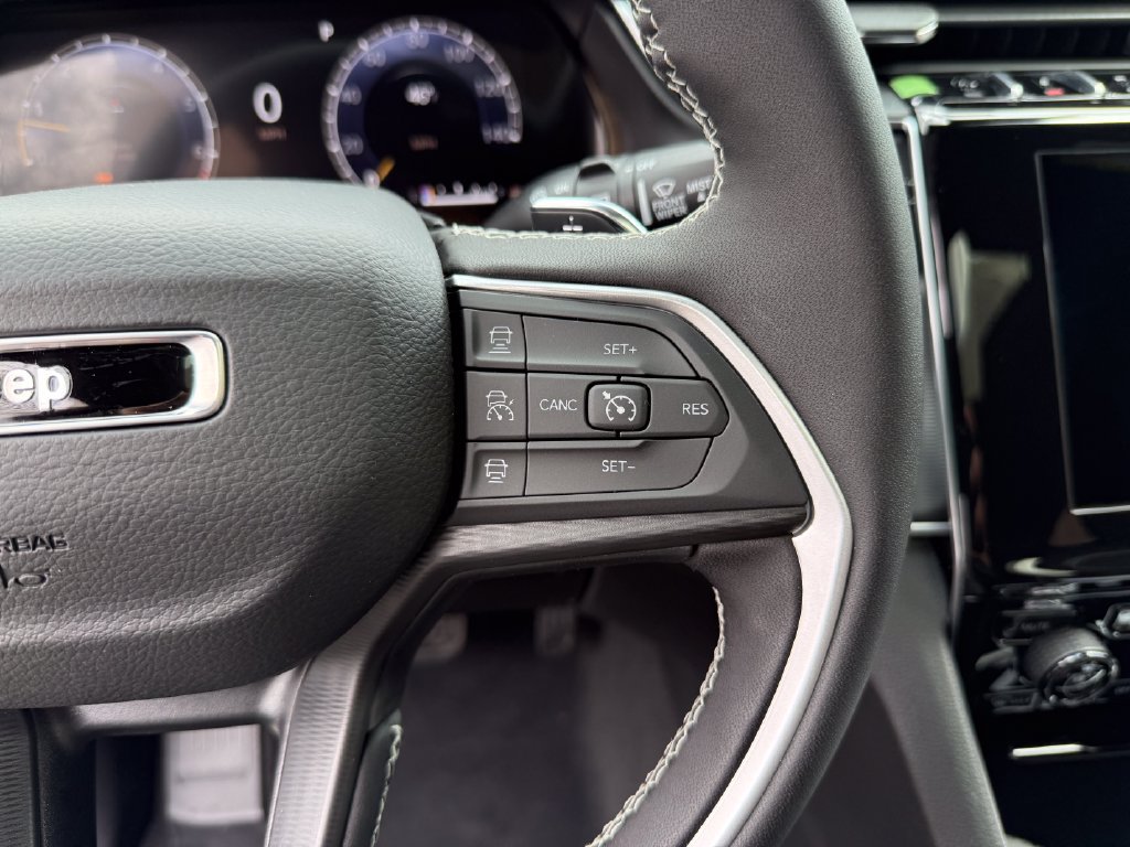 New 2026 Jeep Grand Cherokee Laredo X AWD/4WD image 23
