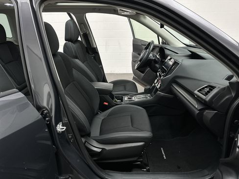 Used 2023 Subaru Forester Premium AWD/4WD image 23
