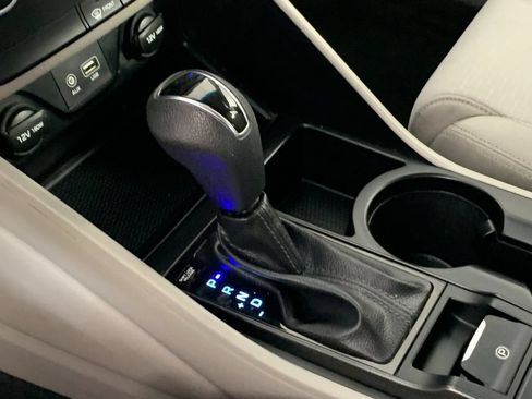 Used 2019 Hyundai Tucson SE AWD/4WD image 24