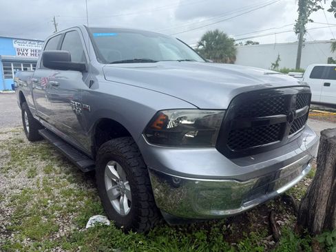 Used 2021 RAM 1500 Classic SLT AWD/4WD image 1