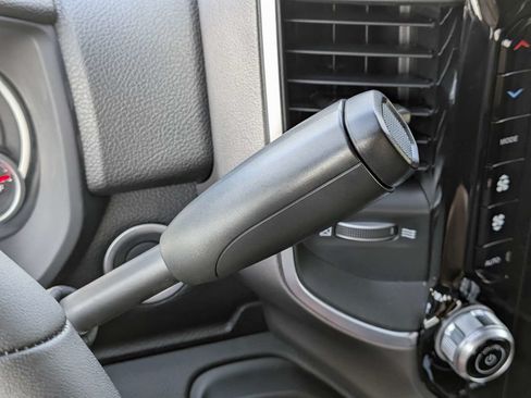 New 2026 RAM 2500 Big Horn AWD/4WD image 27