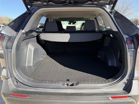 Used 2019 Toyota RAV4 XLE image 31