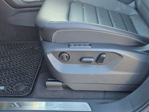 New 2026 Volkswagen Atlas SEL image 19