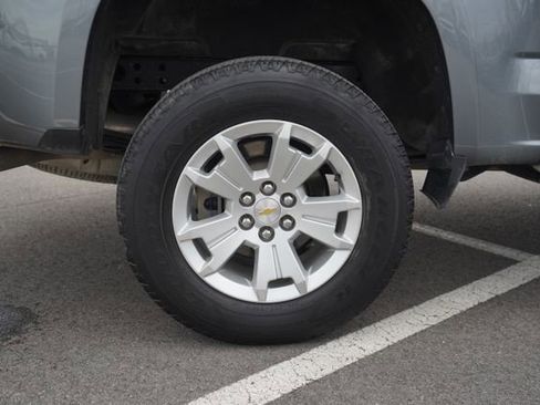 Used 2022 Chevrolet Colorado LT w/ Safety Package image 41