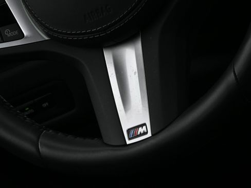 Certified 2024 BMW X6 xDrive40i w/ Premium Package image 28