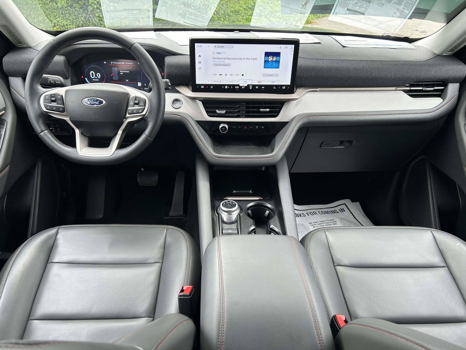 Used 2025 Ford Explorer Active w/ Active Comfort Package RWD image 18