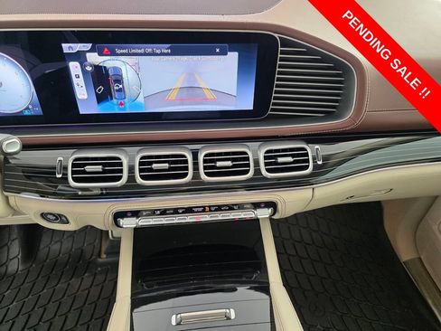 Certified 2025 Mercedes-Benz Maybach GLS 600 4MATIC image 25