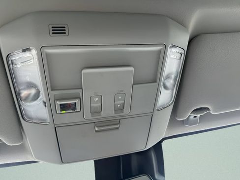Used 2022 Toyota Sequoia SR5 AWD/4WD image 27